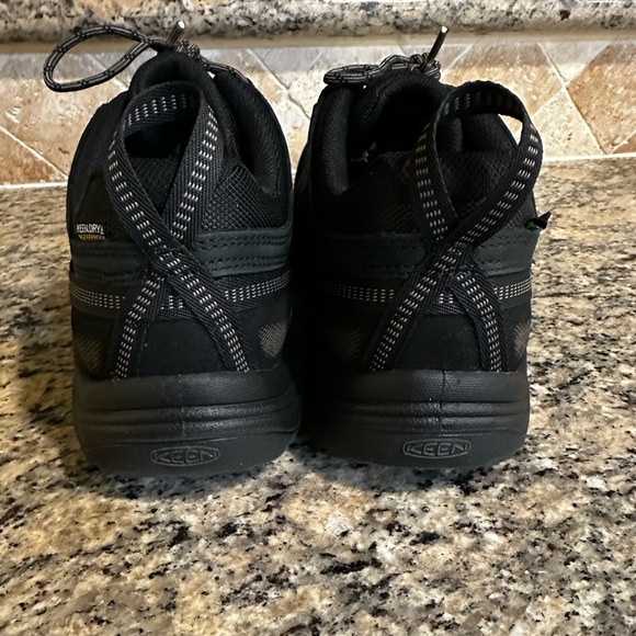 Keen Targhee IV waterproof hiking shoes - Picture 3 of 9